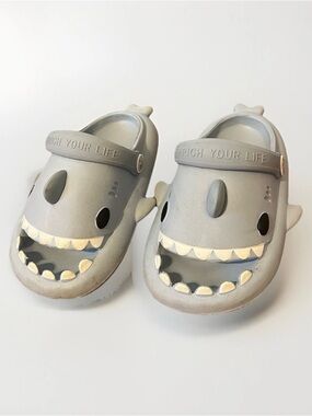 Kids Shark Clog Sandals - Gray - Toddler size 9